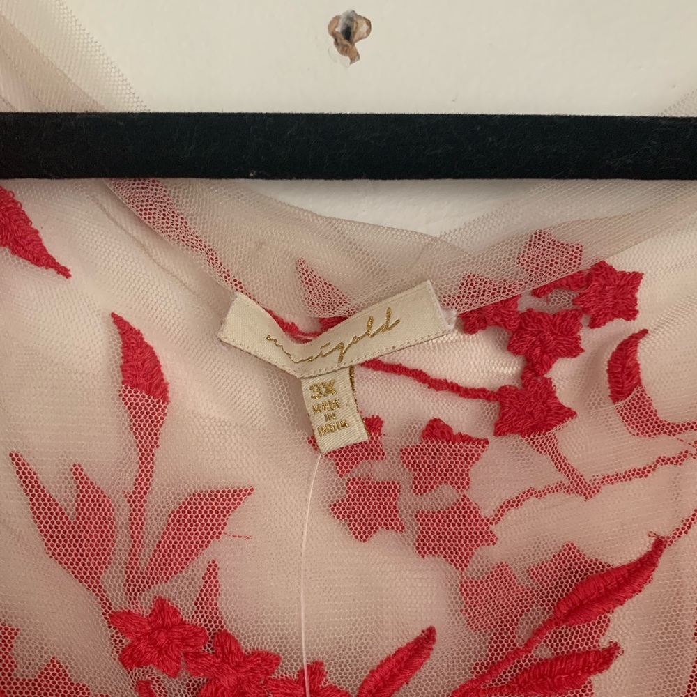 3x coral sheer floral peplum top - Picture 3 of 5